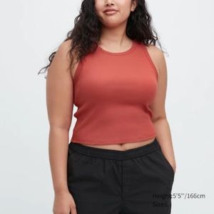 Uniqlo RIBBED CROPPED SLEEVELESS BRA TOP